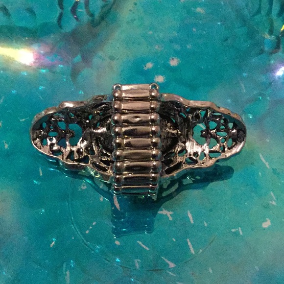 🌹NWOT Fabulous Costume Adjustable Ring Must Have - Picture 6 of 7